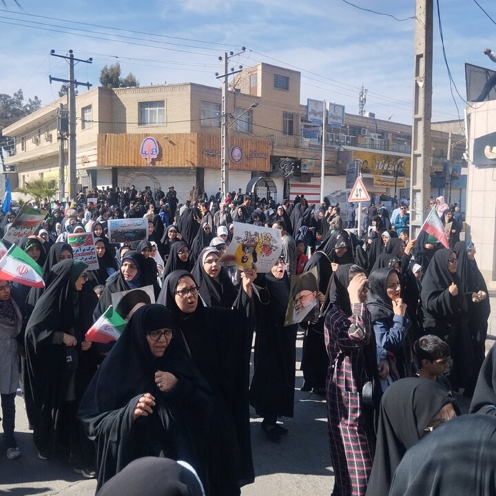 قدرت خدا همه توطئه‌های آمریکا را نقش بر آب می‌کند