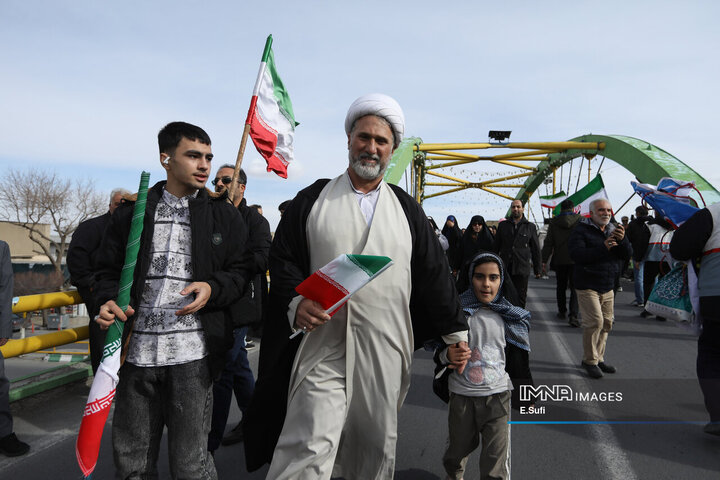 راهپیمایی یوم‌الله ۲۲ بهمن در اراک