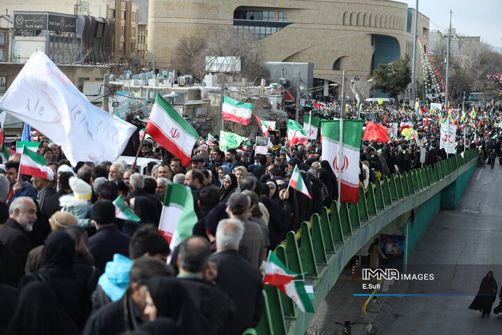راهپیمایی یوم‌الله ۲۲ بهمن در اراک