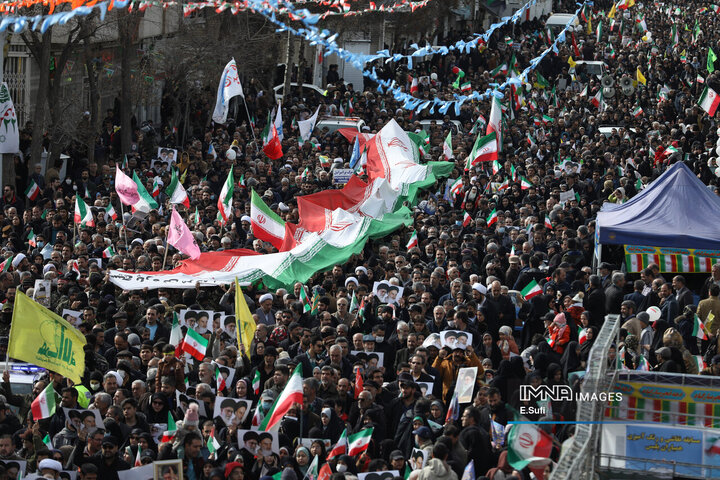 راهپیمایی یوم‌الله ۲۲ بهمن در اراک