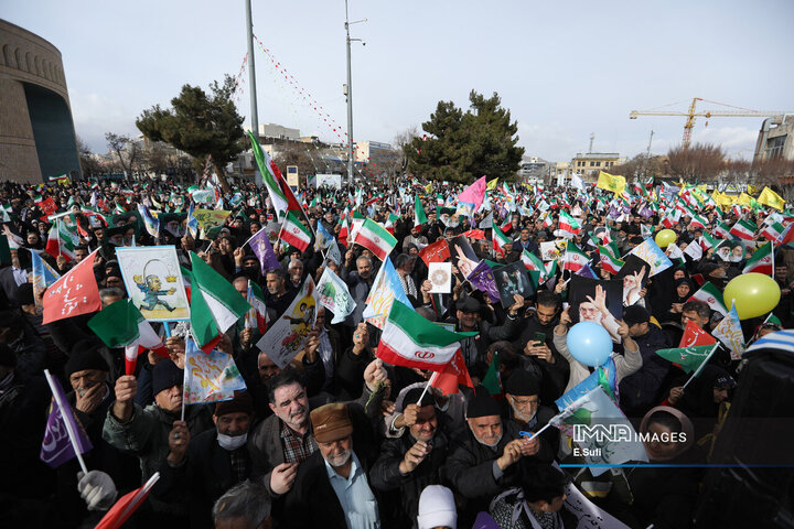 راهپیمایی یوم‌الله ۲۲ بهمن در اراک