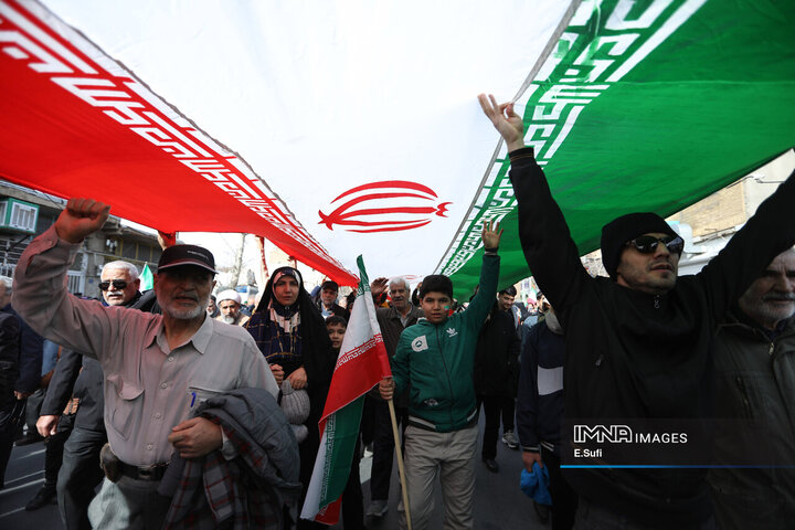 راهپیمایی یوم‌الله ۲۲ بهمن در اراک