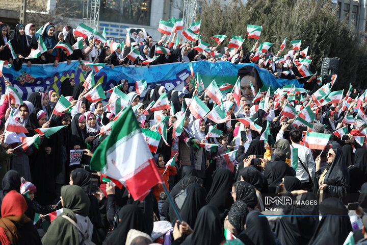 راهپیمایی یوم‌الله ۲۲ بهمن در اراک