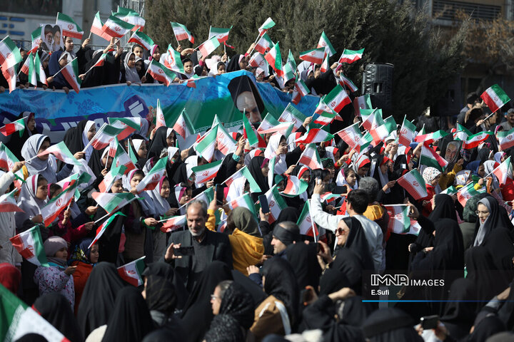 راهپیمایی یوم‌الله ۲۲ بهمن در اراک