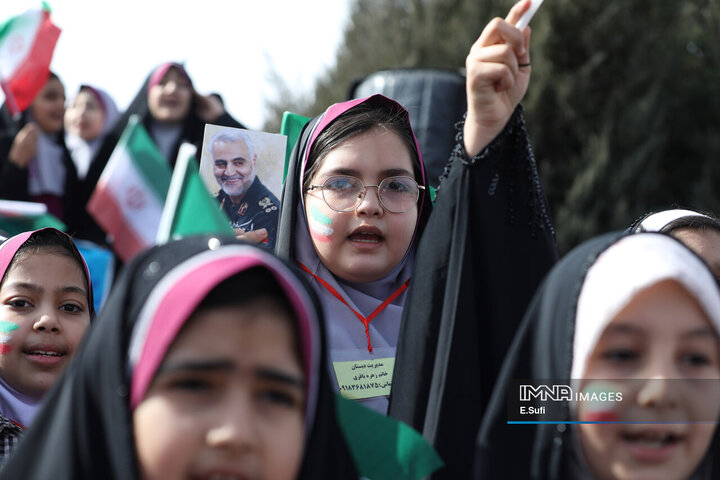 راهپیمایی یوم‌الله ۲۲ بهمن در اراک