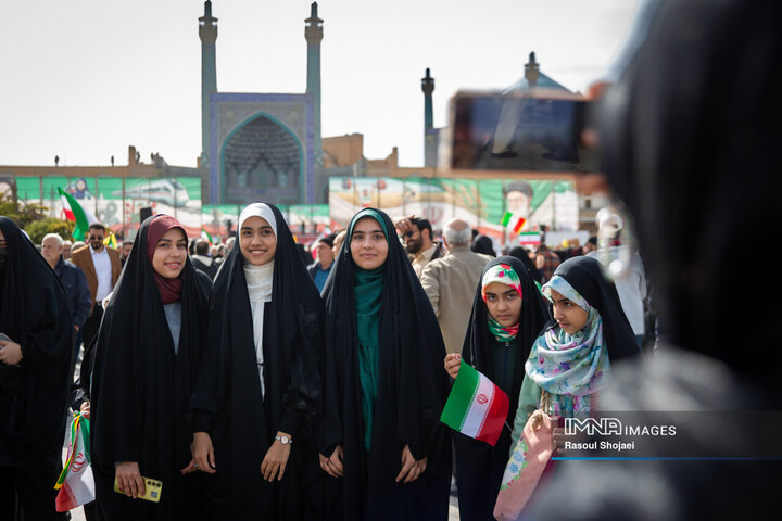 راهپیمایی یوم‌الله ۲۲ بهمن در اصفهان