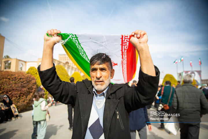 راهپیمایی یوم‌الله ۲۲ بهمن در اصفهان