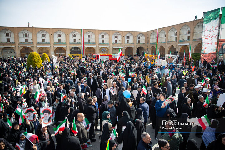 راهپیمایی یوم‌الله ۲۲ بهمن در اصفهان
