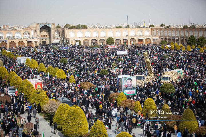 راهپیمایی یوم‌الله ۲۲ بهمن در اصفهان
