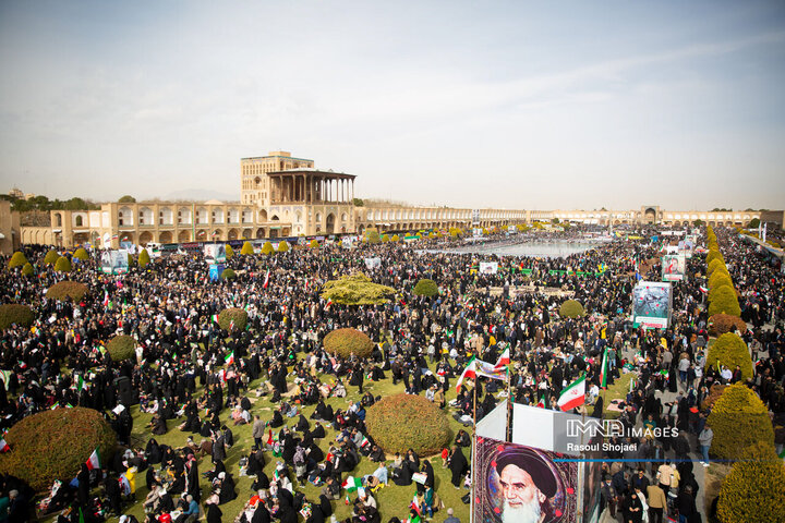 راهپیمایی یوم‌الله ۲۲ بهمن در اصفهان