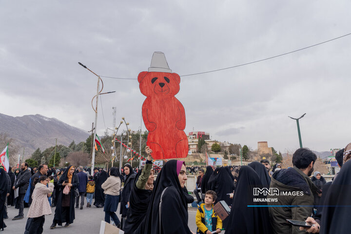 راهپیمایی یوم‌الله ۲۲ بهمن در خرم آباد