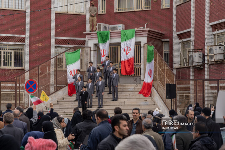 راهپیمایی یوم‌الله ۲۲ بهمن در خرم آباد