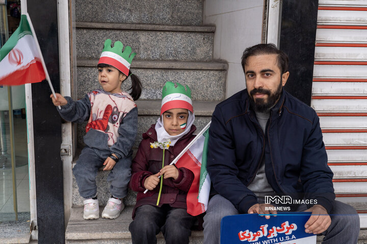 راهپیمایی یوم‌الله ۲۲ بهمن در خرم آباد