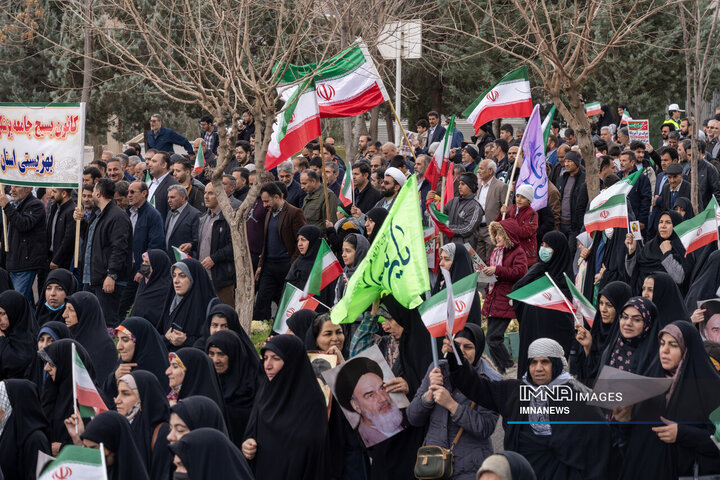 راهپیمایی یوم‌الله ۲۲ بهمن در خرم آباد