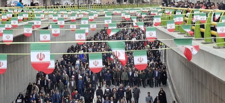 فیلم | نسل‌ها یکصدا برای انقلاب