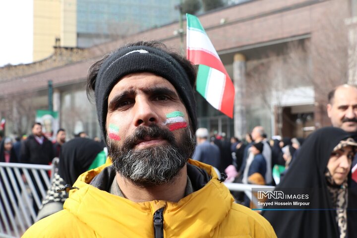 راهپیمایی یوم الله 22 بهمن در مشهد