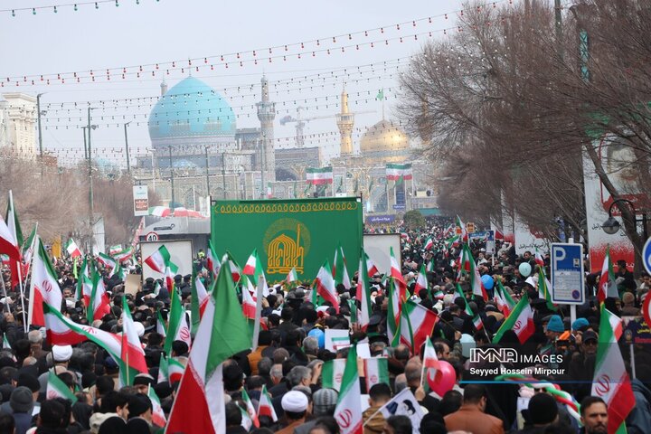 راهپیمایی یوم الله 22 بهمن در مشهد