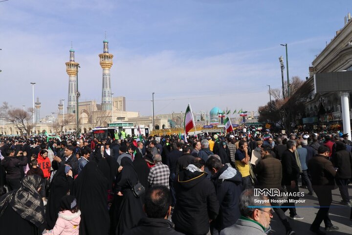 راهپیمایی یوم الله 22 بهمن در مشهد