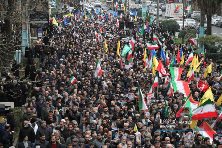 قدرتمندانه به تهدیدات دشمن پاسخ میدهیم