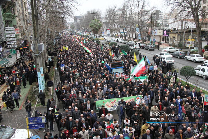 راهپیمایی یوم الله 22 بهمن در آمل