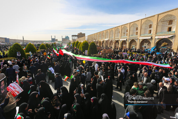 راهپیمایی یوم‌الله ۲۲ بهمن در اصفهان - 2