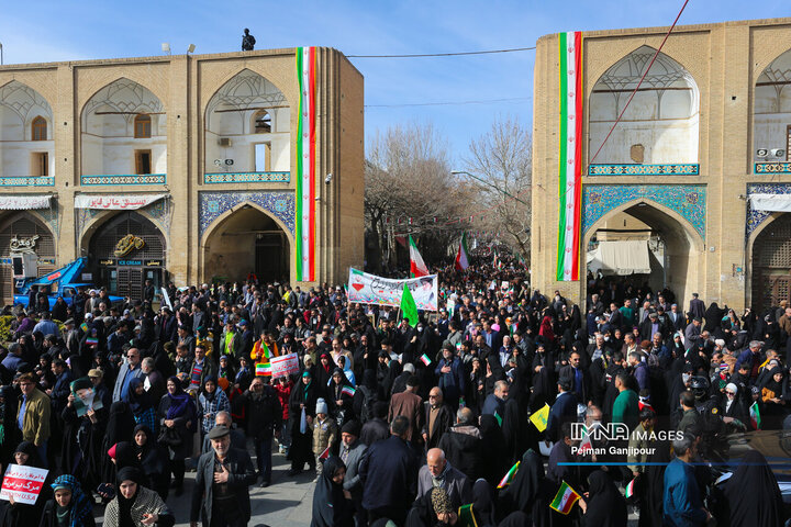 راهپیمایی یوم‌الله ۲۲ بهمن در اصفهان - 2