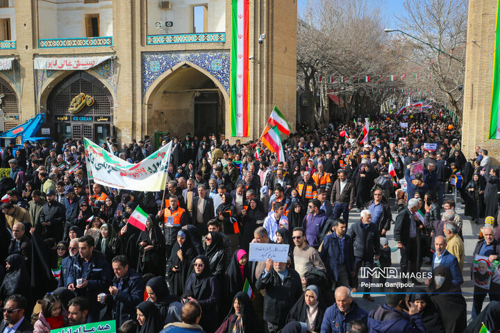 راهپیمایی یوم‌الله ۲۲ بهمن در اصفهان - 2