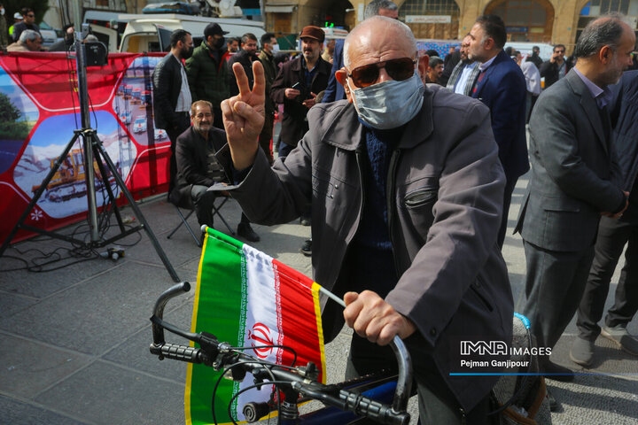 راهپیمایی یوم‌الله ۲۲ بهمن در اصفهان - 2