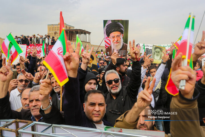 راهپیمایی یوم‌الله ۲۲ بهمن در اصفهان - 2