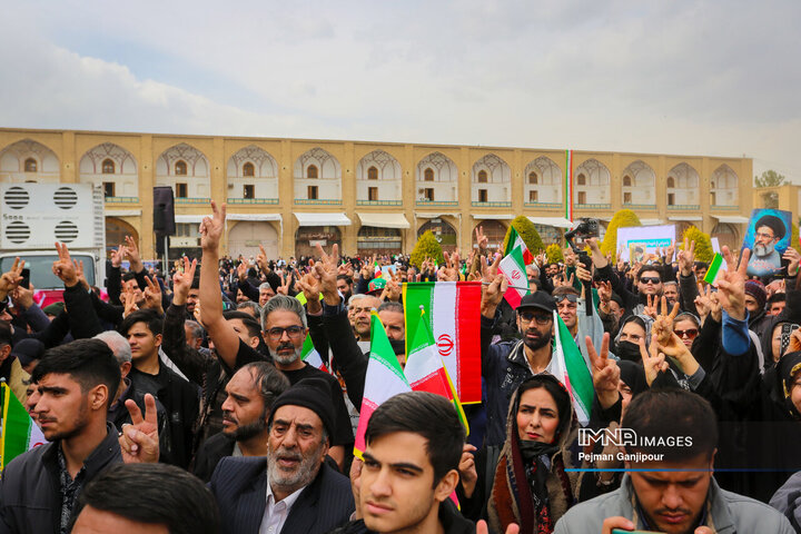 راهپیمایی یوم‌الله ۲۲ بهمن در اصفهان - 2