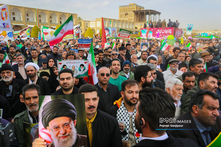 راهپیمایی یوم‌الله ۲۲ بهمن در اصفهان - 2