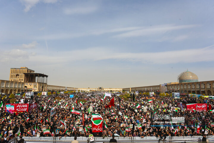 راهپیمایی یوم‌الله ۲۲ بهمن در اصفهان - 2