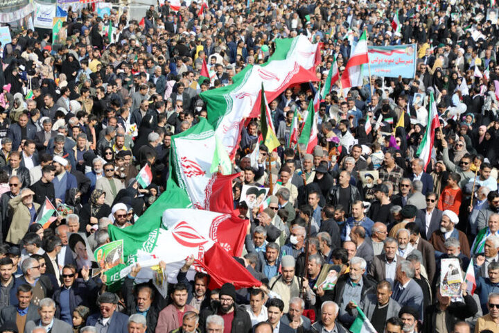 باید قدردان حضور کم‌نظیر مردم در راهپیمایی ۲۲ بهمن باشیم