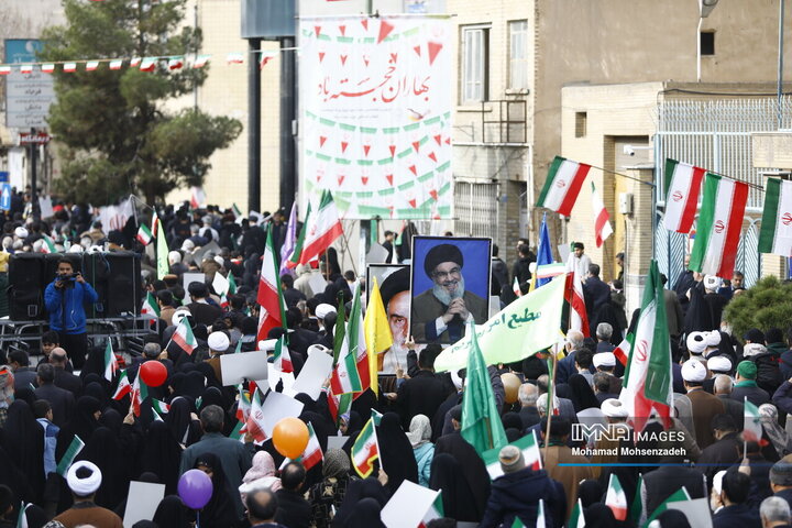 راهپیمایی یوم الله 22 بهمن در قم