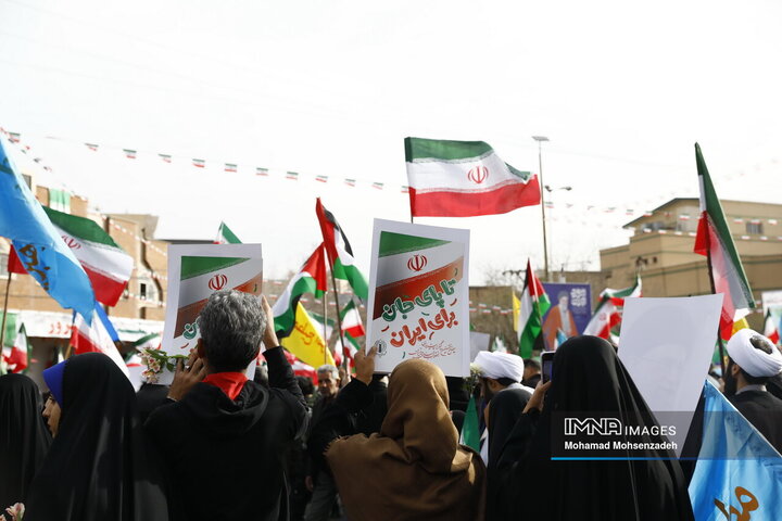 راهپیمایی یوم الله 22 بهمن در قم