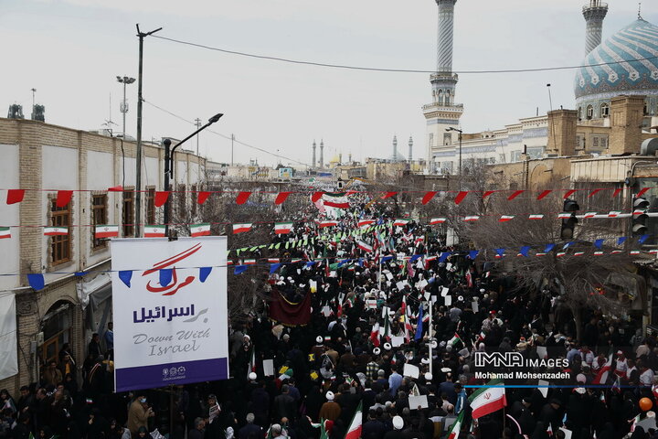 راهپیمایی یوم الله 22 بهمن در قم