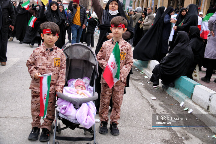 راهپیمایی یوم الله 22 بهمن در کرمانشاه