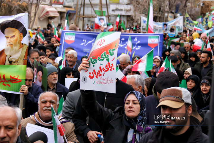 راهپیمایی یوم الله 22 بهمن در کرمانشاه