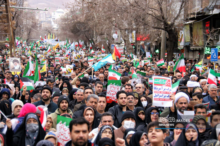 راهپیمایی یوم الله 22 بهمن در کرمانشاه