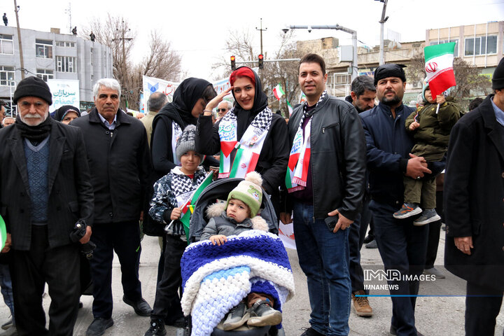 راهپیمایی یوم الله 22 بهمن در کرمانشاه