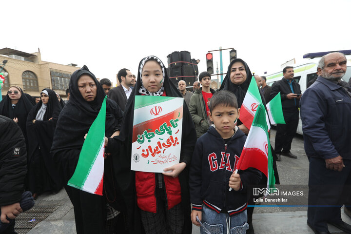 راهپیمایی یوم الله 22 بهمن در یزد