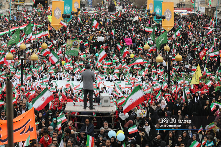 راهپیمایی یوم الله 22 بهمن در یزد