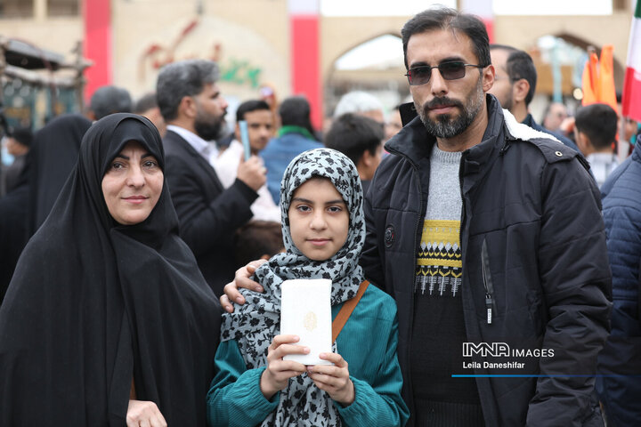 راهپیمایی یوم الله 22 بهمن در یزد