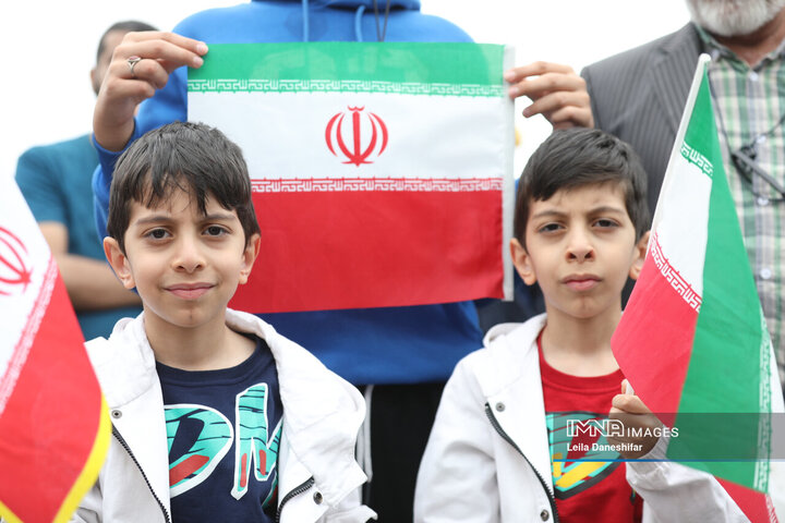 راهپیمایی یوم الله 22 بهمن در یزد