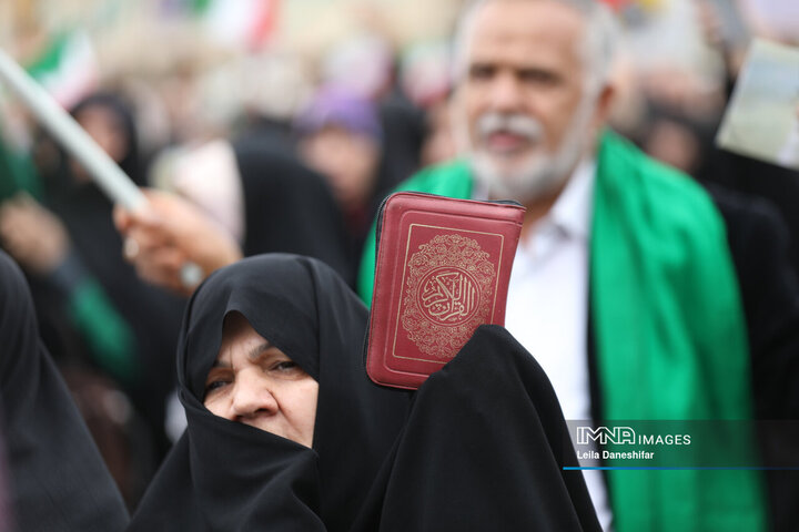 راهپیمایی یوم الله 22 بهمن در یزد