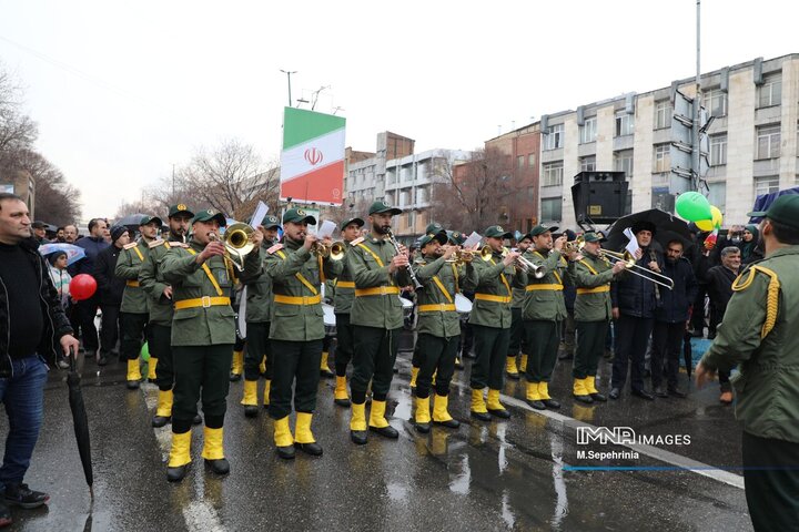 راهپیمایی یوم الله 22 بهمن در تبریز