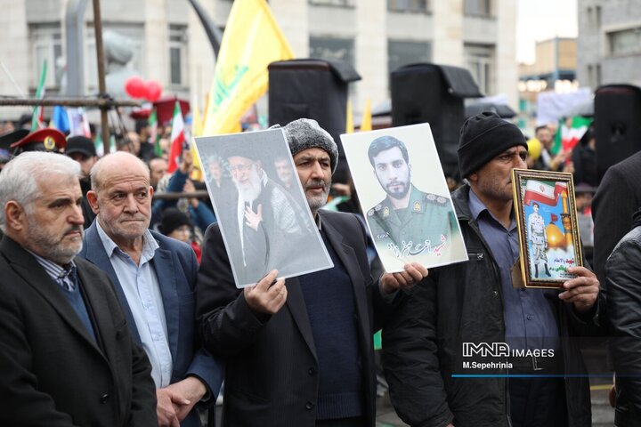 راهپیمایی یوم الله 22 بهمن در تبریز