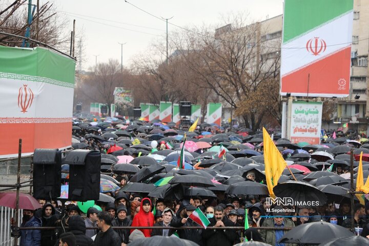 راهپیمایی یوم الله 22 بهمن در تبریز