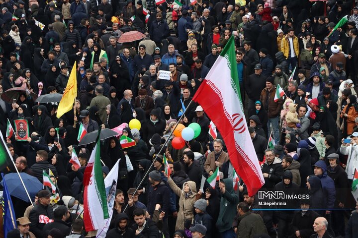 راهپیمایی یوم الله 22 بهمن در تبریز