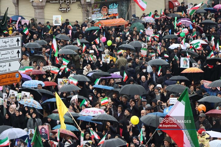 راهپیمایی یوم الله 22 بهمن در تبریز